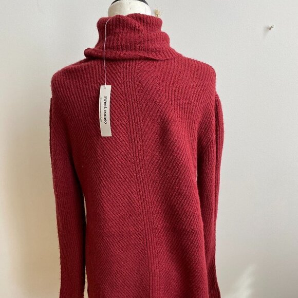 SWEET Romeo BNWT Ribbed Turtleneck Sweater New - Picture 6 of 10